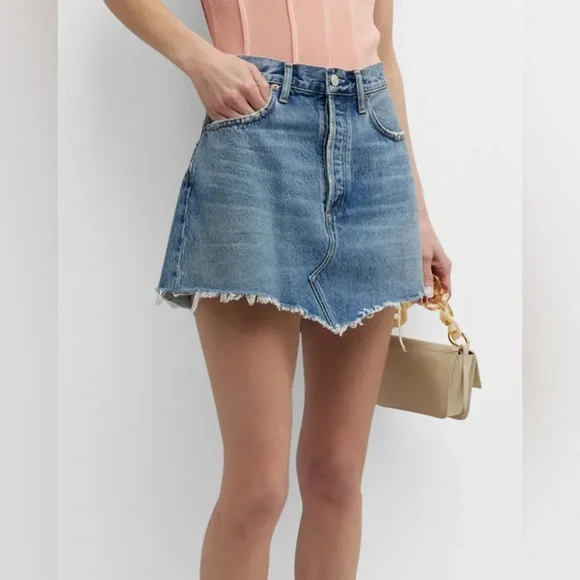 AGOLDE || Parker Angled Hem Denim Mini Skirt Entrance Medium Wash Raw Hem 26 NWT - Picture 1 of 10